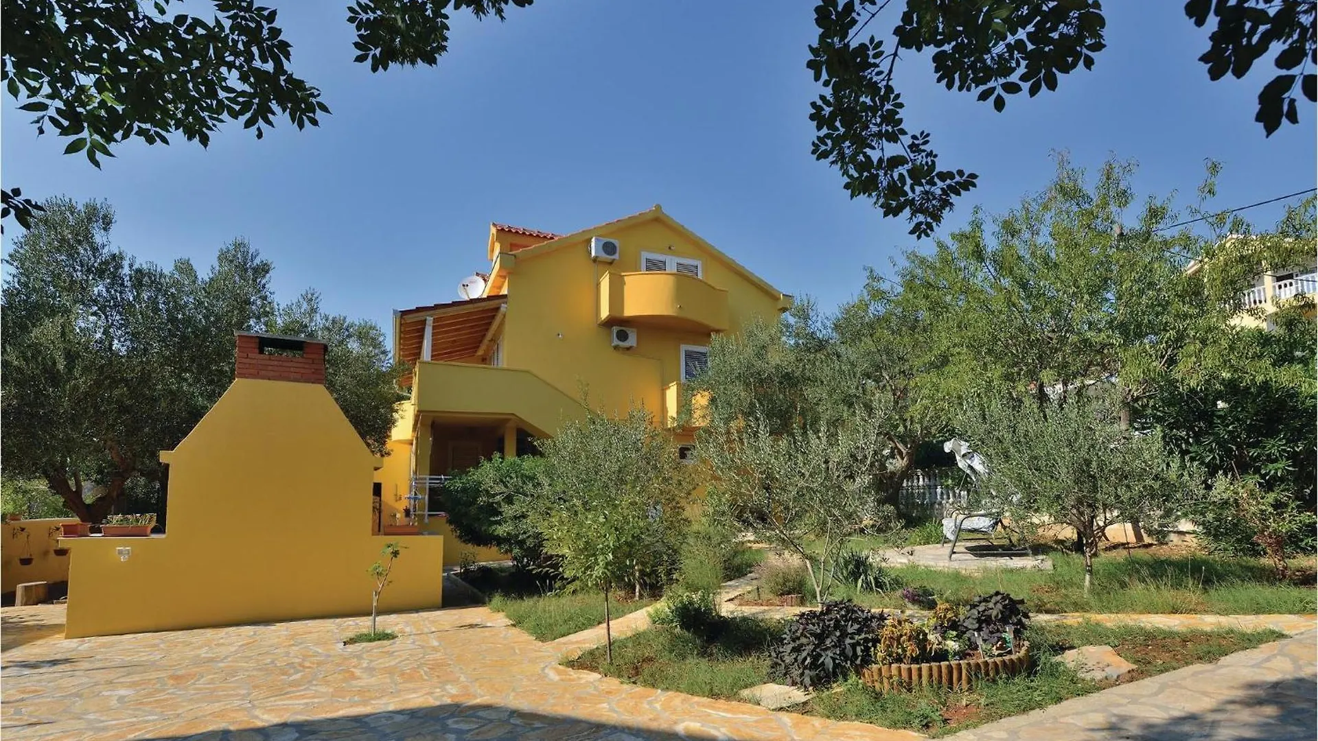 Awesome Apartment In Crna Punta With Kitchen Anic