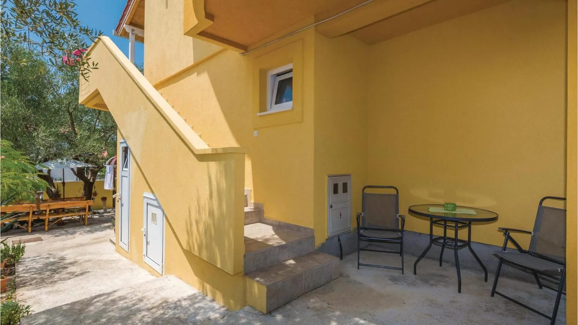 Awesome Apartment In Crna Punta With Kitchen Anic